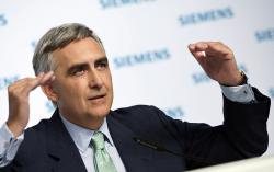Директор компании Siemens Петер Лешер